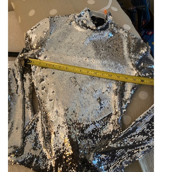 Milly Silver Sequin Top & Skirt matching set - Picture 4 of 16